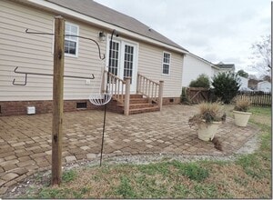 Building Photo - 2525 Stedman Dr NW