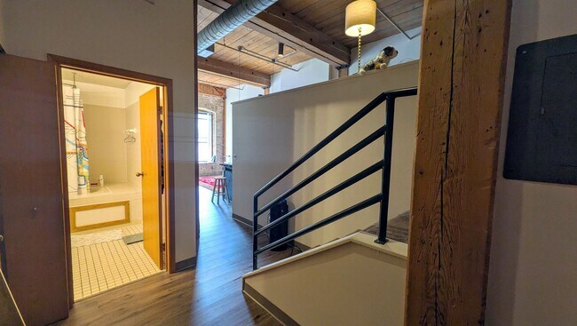 Foto del edificio - 210 N 2nd St