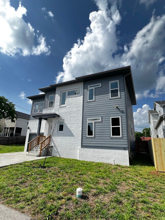 Foto del edificio - 1072 Zophi St