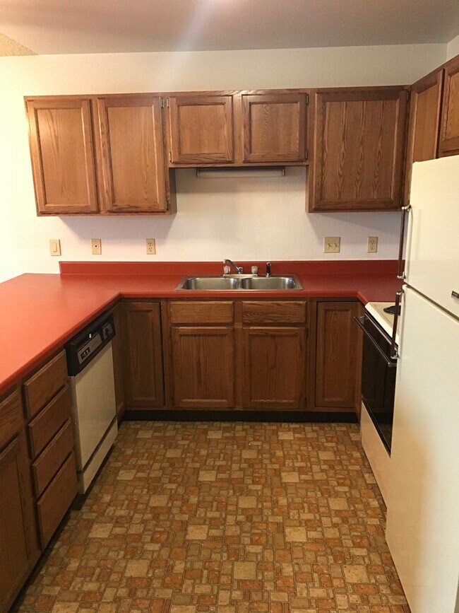Foto del edificio - 3235 Frontier St