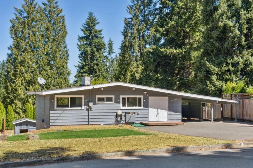 Foto principal - 4 bedroom in Bellevue WA 98006