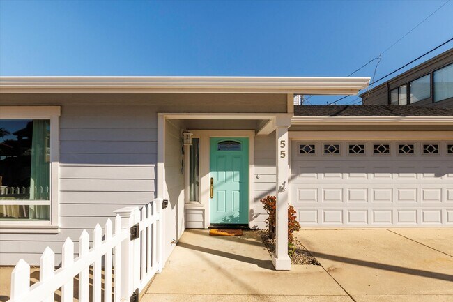 Foto del edificio - 2 bed 2 bath home two blocks from beach-pet friendly!