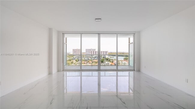 Foto del edificio - 400 Sunny Isles Blvd