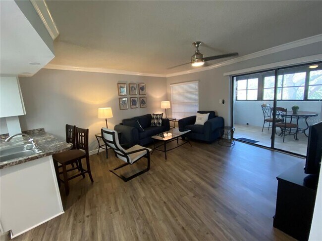 Foto del edificio - 2579 Cyprus Dr