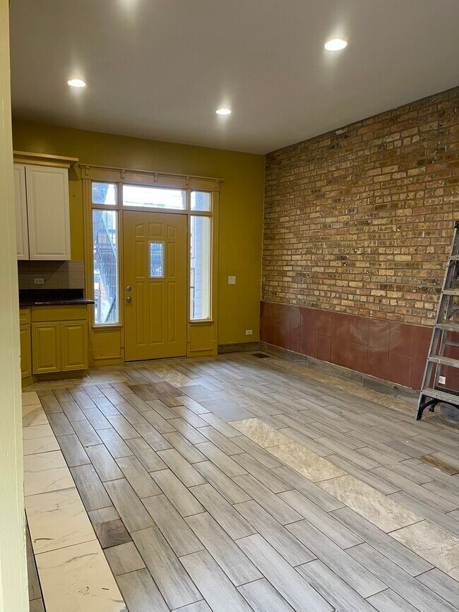 Foto del edificio - 3341 W Walnut St