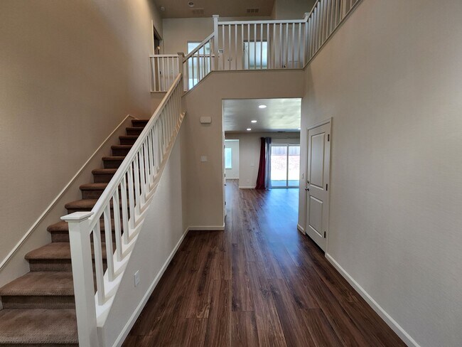 Building Photo - 18537 Patriot Way