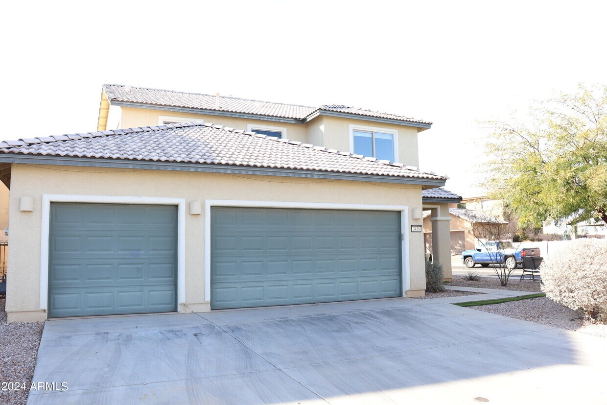 Primary Photo - 3436 Rhapsody Dr