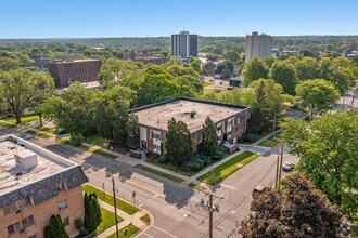 Building Photo - 805 N Court St