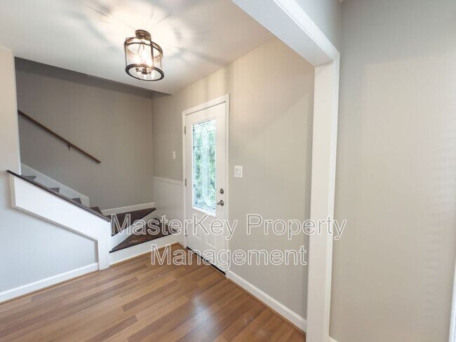 Foto del edificio - 5236 Knightsbridge Way