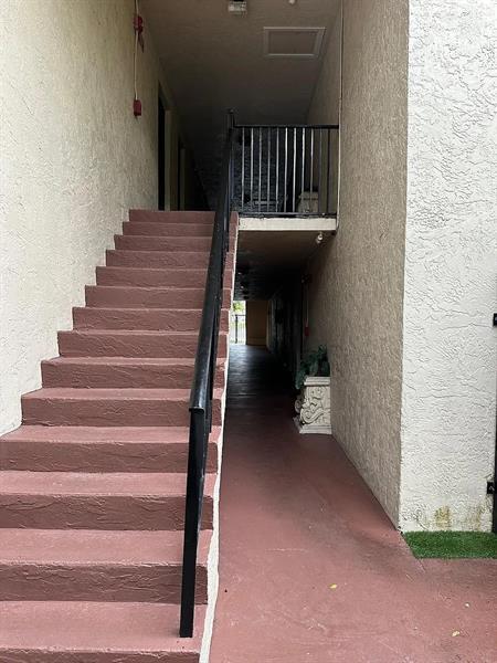 Foto del edificio - 6051 SW 41st St