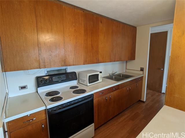 Building Photo - 1519 Nuuanu Ave