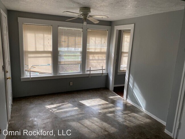 Building Photo - 3 br, 1 bath House - 320 N Day Ave