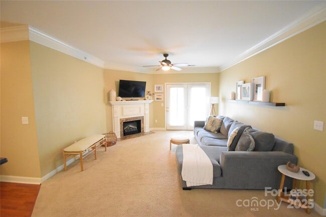 Building Photo - 16423 Golden River Ln