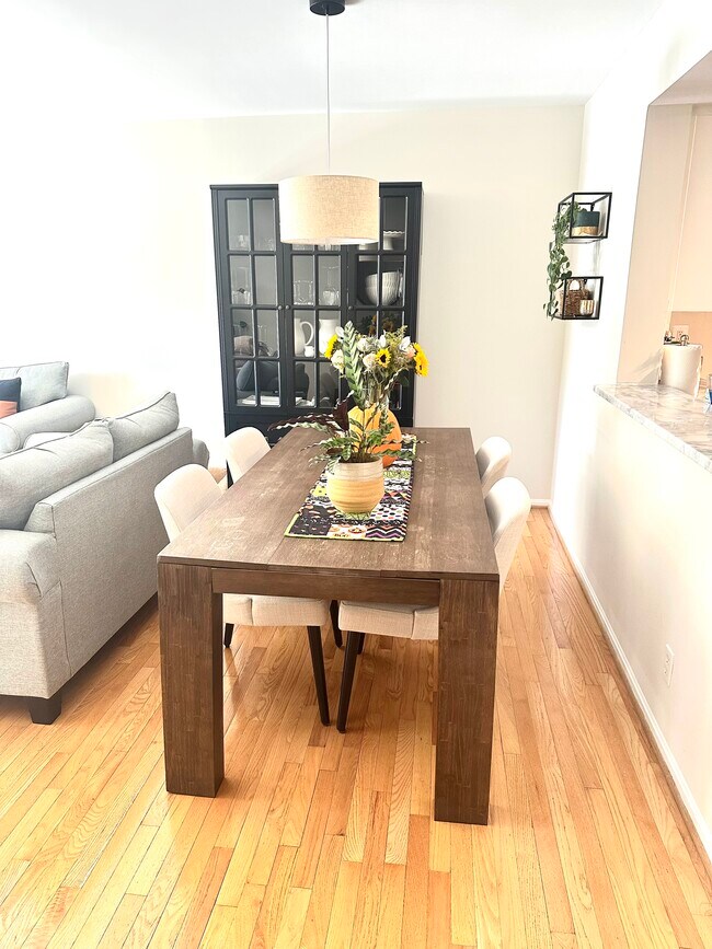 Foto del edificio - 2100 Langston Blvd