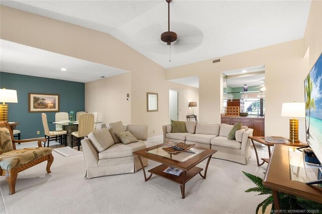 Building Photo - 4004 SW Osprey Creek Way