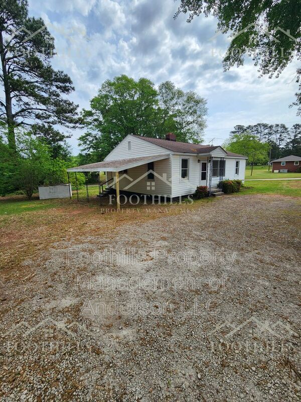 Foto del edificio - 4100 Standridge Rd