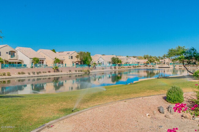 Foto del edificio - 16013 S Desert Foothills Pkwy