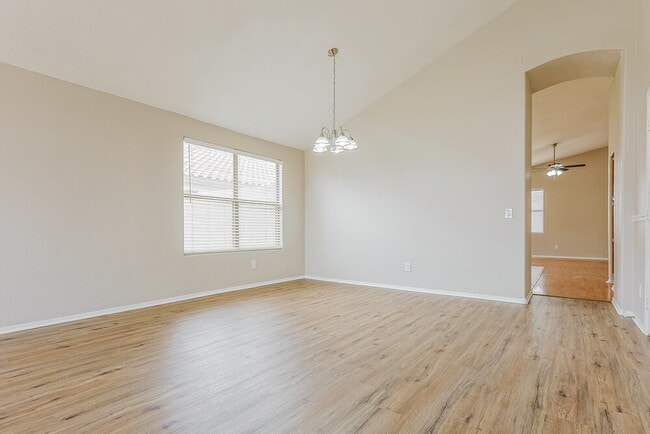 Foto del edificio - 9339 E Posada Ave