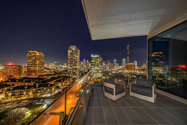 Foto del edificio - 3130 N Harwood St