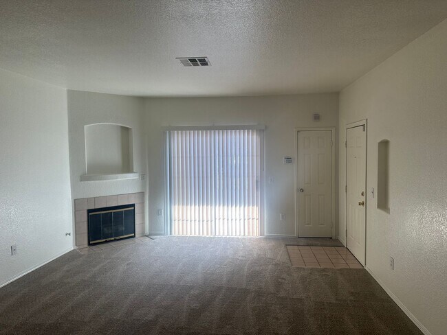 Building Photo - NE Near Nellis! Gated! Community Pool, Spa...