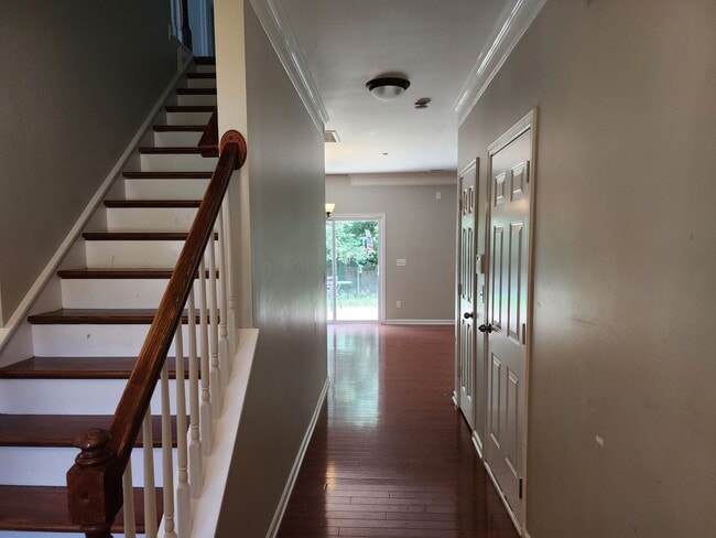 Foto del edificio - Quaint 4-Bedroom Home