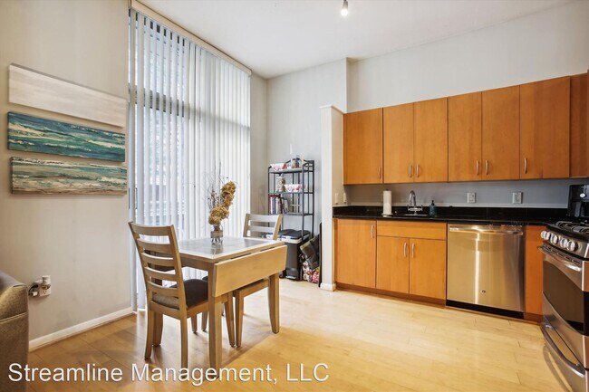 Building Photo - 1 br, 1 bath House - 811 4th St NW #109