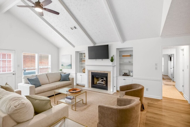 Building Photo - 6536 Monmouth Mews