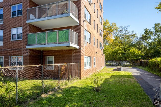 Building Photo - Sam Burt Houses