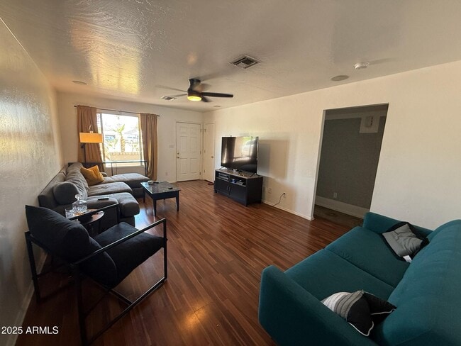 Building Photo - 2361 E Riviera Dr