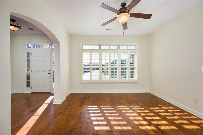 Foto del edificio - 4148 Baverton Dr
