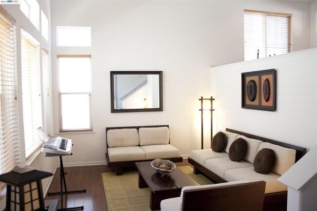 Foto del edificio - 367 Destino Cir