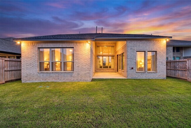 Building Photo - 2803 Sweet Honey Ln