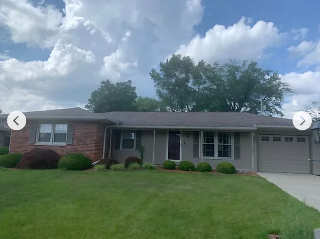 Building Photo - 2829 Hillside Dr