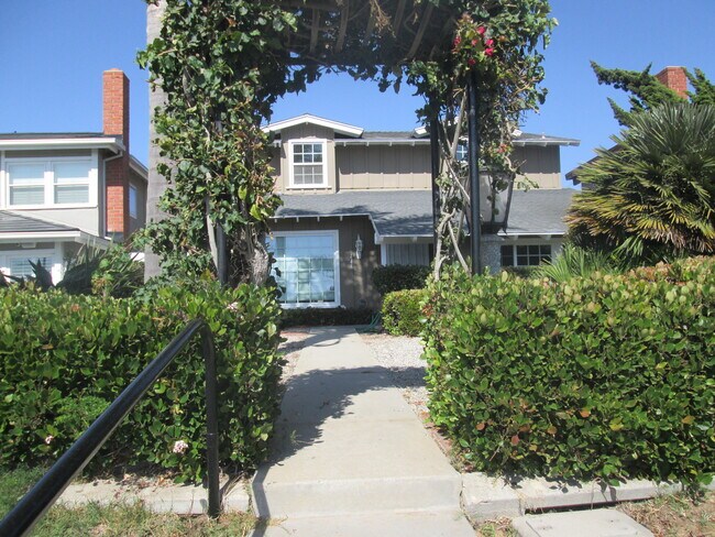 Foto del edificio - 446 N Paulina Ave