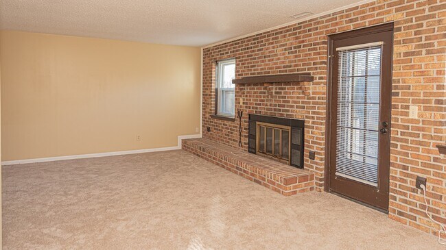 Building Photo - 4553 Good Adams Ln