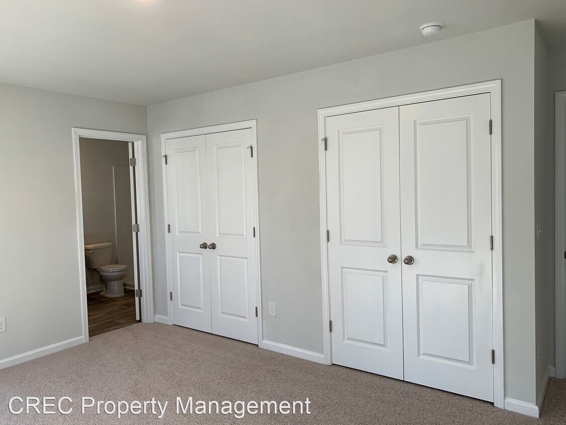 Foto principal - 4 br, 3 bath House - 235 Spencer Circle
