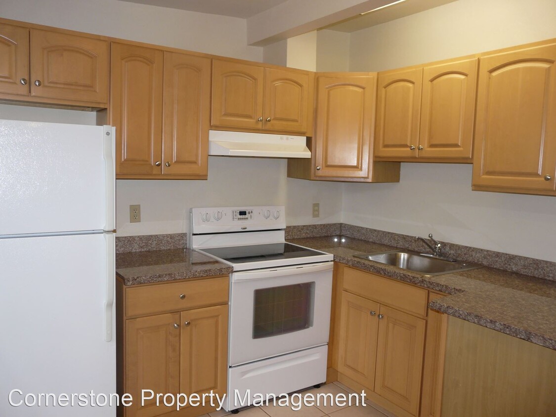 Primary Photo - 315 Easy St