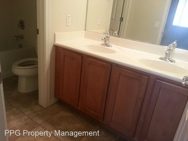 Foto del edificio - 4 br, 2 bath House - 16770 W Sonora St