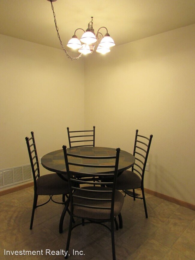 Building Photo - 2 br, 1 bath Apartment - 22191 Highway Y 2...