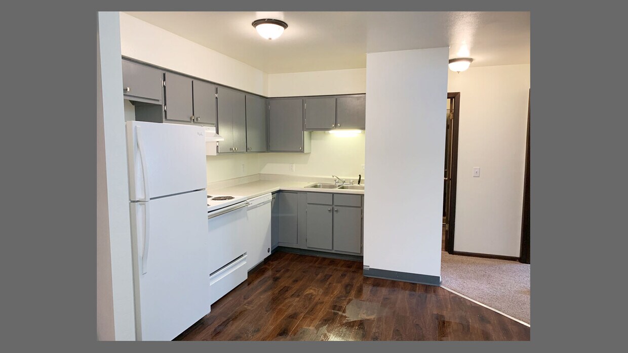 Primary Photo - 1116 W Wisconsin St