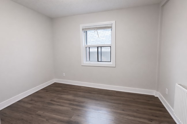 Building Photo - 292 Welland Ave