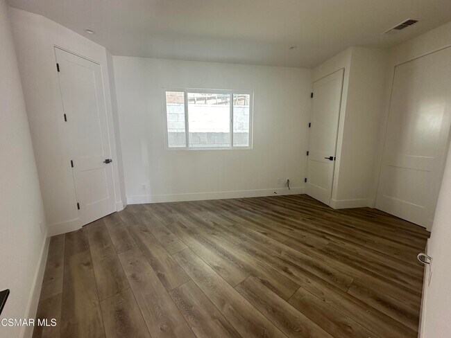 Building Photo - 2796 N Dalenhurst Pl
