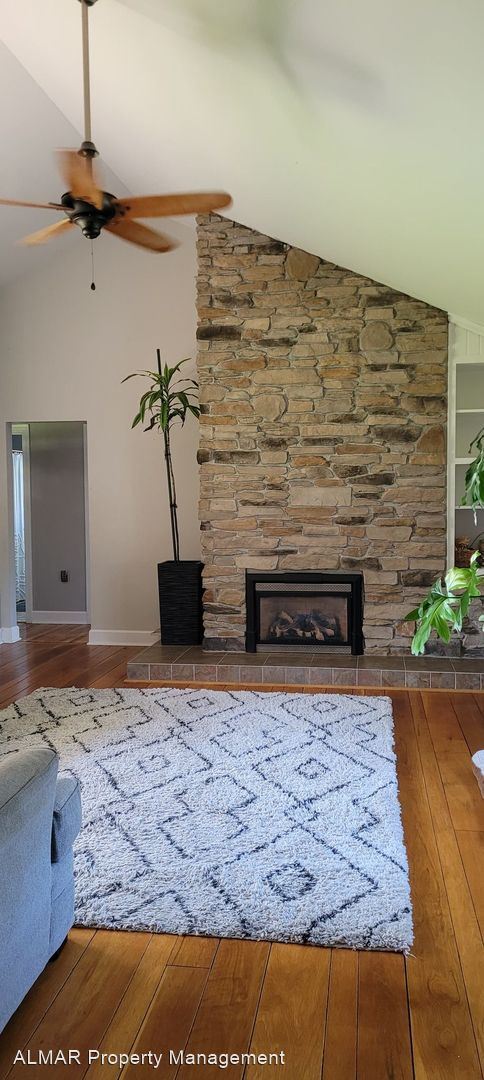 Foto del edificio - 2 br, 1 bath House - 724 S. Summit