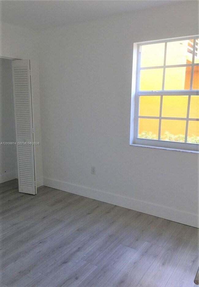 Foto del edificio - 9711 Fontainebleau Blvd