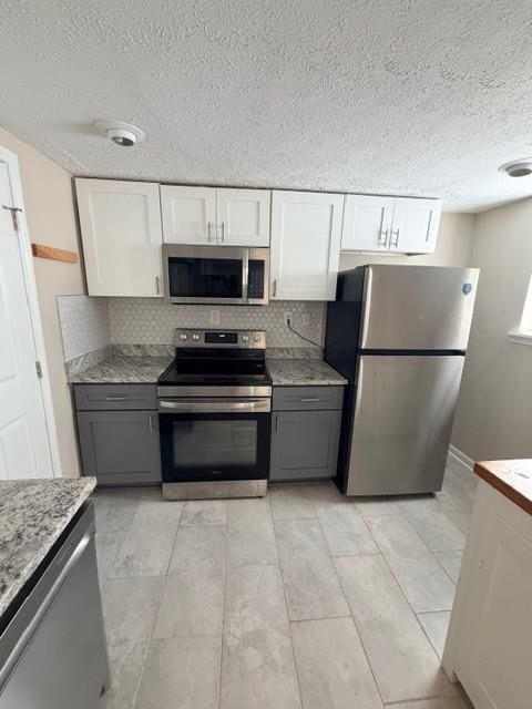 Foto del edificio - 1923 Thompson Ave