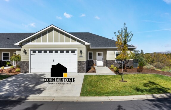 Primary Photo - 221 Skyhawk Dr