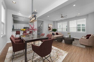 Building Photo - 623 Link Rd