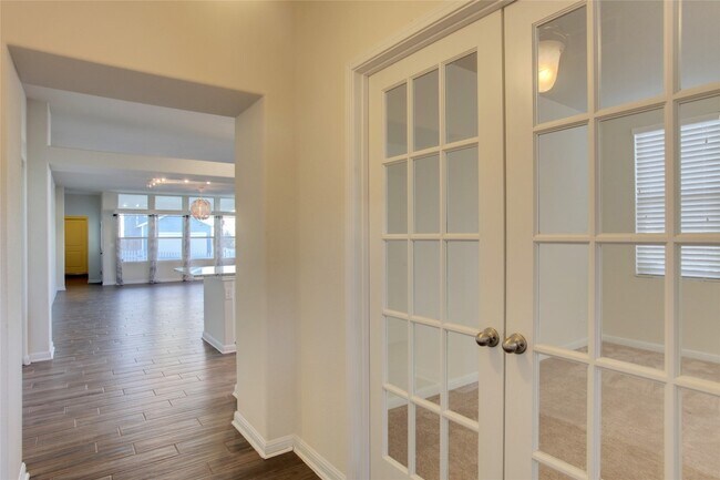 Building Photo - 1653 Arbor Knot Dr