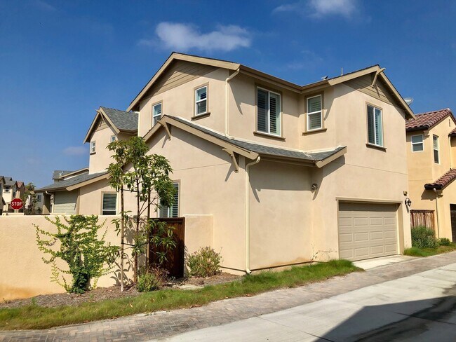 Foto del edificio - Beautiful East Ventura Home- Enclave Community