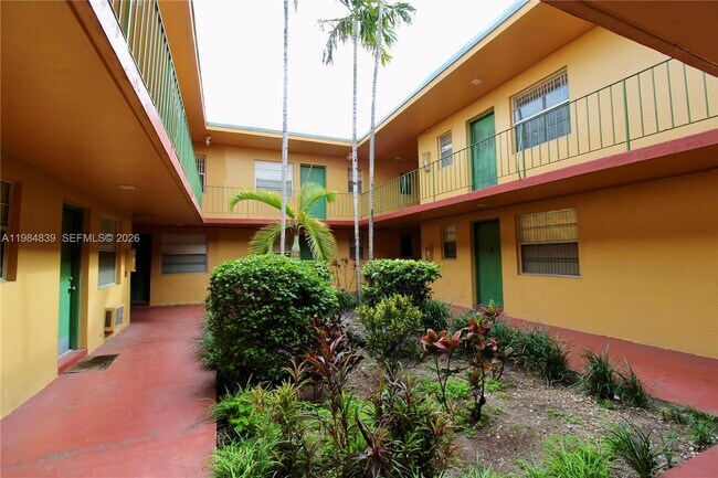 Foto del edificio - 2290 NW N River Dr